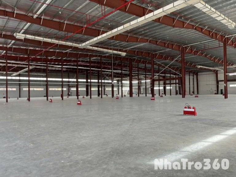 👉 Chúng tôi chuyên cho thuê nhà xưởng tại các khu công nghiệp lớn ở HƯNG YÊN
• Diện tích đa dạng: từ 1.000m² đến 7000m²
•