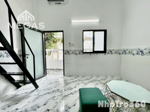 Phòng rộng - gác m7 - ban công - bảo vệ 24/24