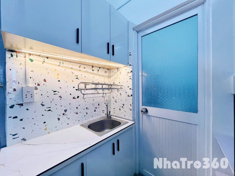 CHO THUÊ CĂN HỘ STUDIO CÓ CỬA SỔ LỚN