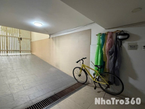 Full nội thất, cửa sổ trời, ban công, máy giặt