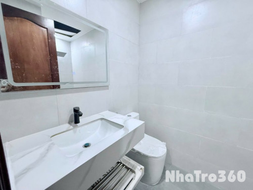 Cho thuê căn hộ Studio Ban công MỚI KENG Q4 gần cầu Ông Lãnh, cầu Calmette, cầu Kênh Tẻ