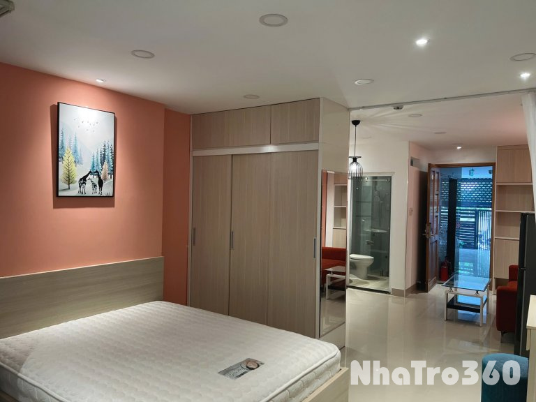 Cho thuê căn hộ Studio Tách bếp, Cửa sổ Q1 gần chợ Bến Thành, Bùi Viện, Bitexco, Takashimaya