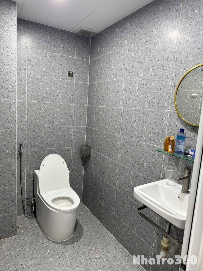 Cho thuê căn hộ Studio Ban công Q4 gần ĐH Luật, ĐH Nguyễn Tất Thành, cầu Tân Thuận