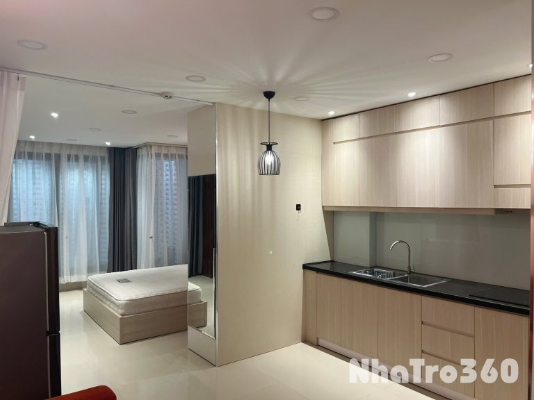 Cho thuê căn hộ Studio Tách bếp, Cửa sổ Q1 gần chợ Bến Thành, Bùi Viện, Bitexco, Takashimaya