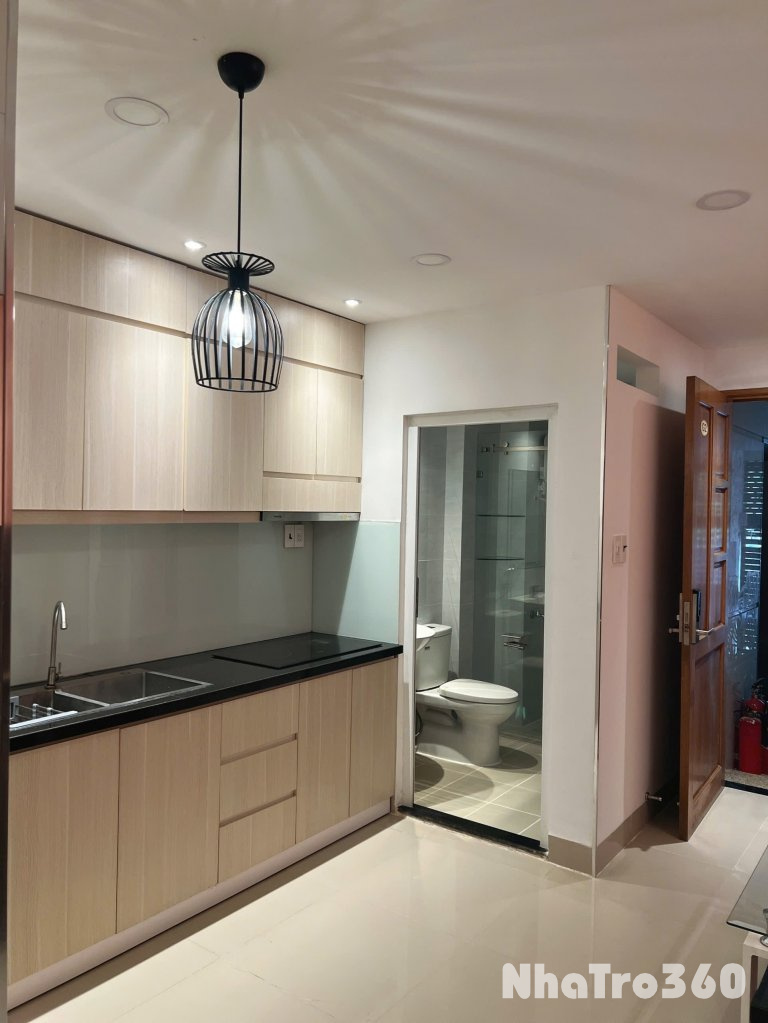 Cho thuê căn hộ Studio Tách bếp, Cửa sổ Q1 gần chợ Bến Thành, Bùi Viện, Bitexco, Takashimaya