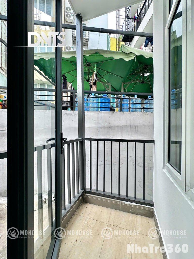 CĂN HỘ BAN CÔNG SẠCH SẼ - MỚI - GIÁ CẢ HỢP LÝ NGAY QUẬN 1, GẦN ĐẠI HỌC UEH, XÃ HỘI NHÂN VĂN