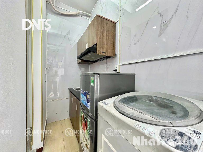 Cho thuê căn hộ Studio Tách bếp, Ban công Q1 gần ĐH Mở, ĐH UEH, cầu Thị Nghè, vòng xoay Điện Biên Phủ