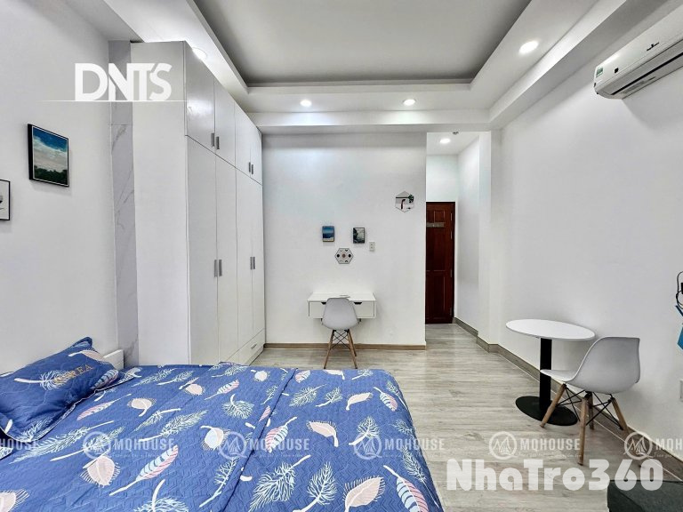 Cho thuê căn hộ Studio Tách bếp, Ban công Q1 gần ĐH Mở, ĐH UEH, cầu Thị Nghè, vòng xoay Điện Biên Phủ