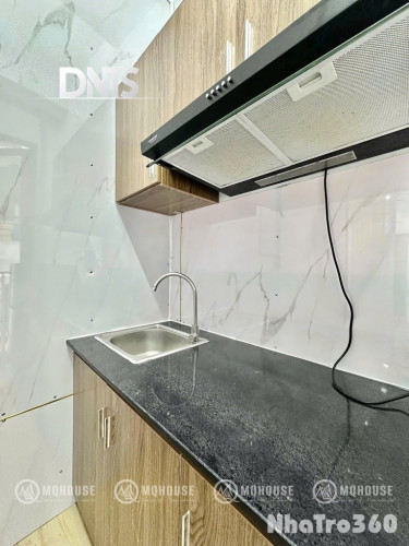 CĂN HỘ BAN CÔNG SẠCH SẼ - MỚI - GIÁ CẢ HỢP LÝ NGAY QUẬN 1, GẦN ĐẠI HỌC UEH, XÃ HỘI NHÂN VĂN