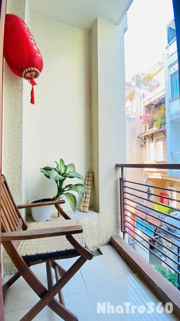 Cho thuê căn hộ Studio Ban công Q1 gần ĐH Văn Lang, cầu Ông Lãnh, cầu Calmette, chợ Bến Thành, Bitexco