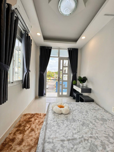 CHO THUÊ CĂN HỘ Q10 - ĐƯỜNG HOÀ HƯNG - FULL NỘI THẤT