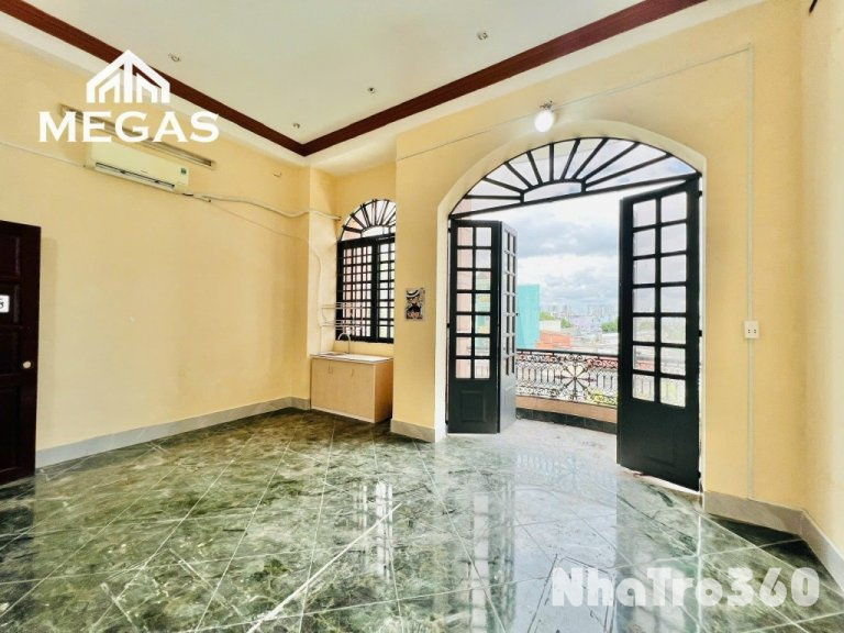 Full nội thất, bancol, cửa sổ, tự do, giá rẻ