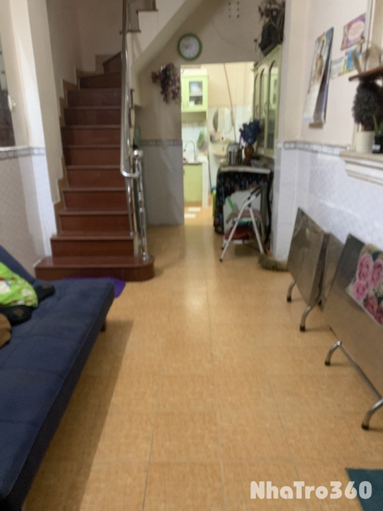 Nhà nc 3pn 1tret 2 lau 8tr q10