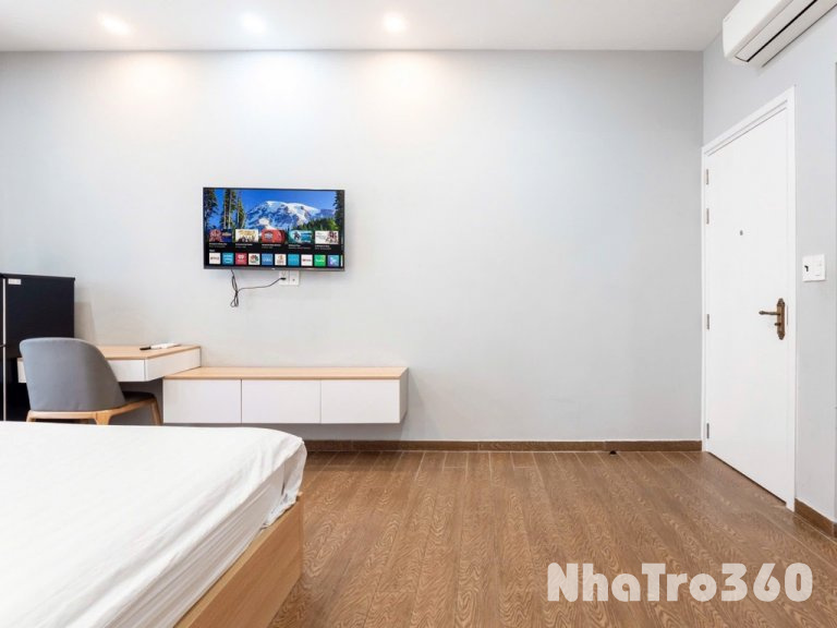 STUDIO BAN CÔNG FULL NT GẦN SÂN BAY TSN TÂN BÌNH