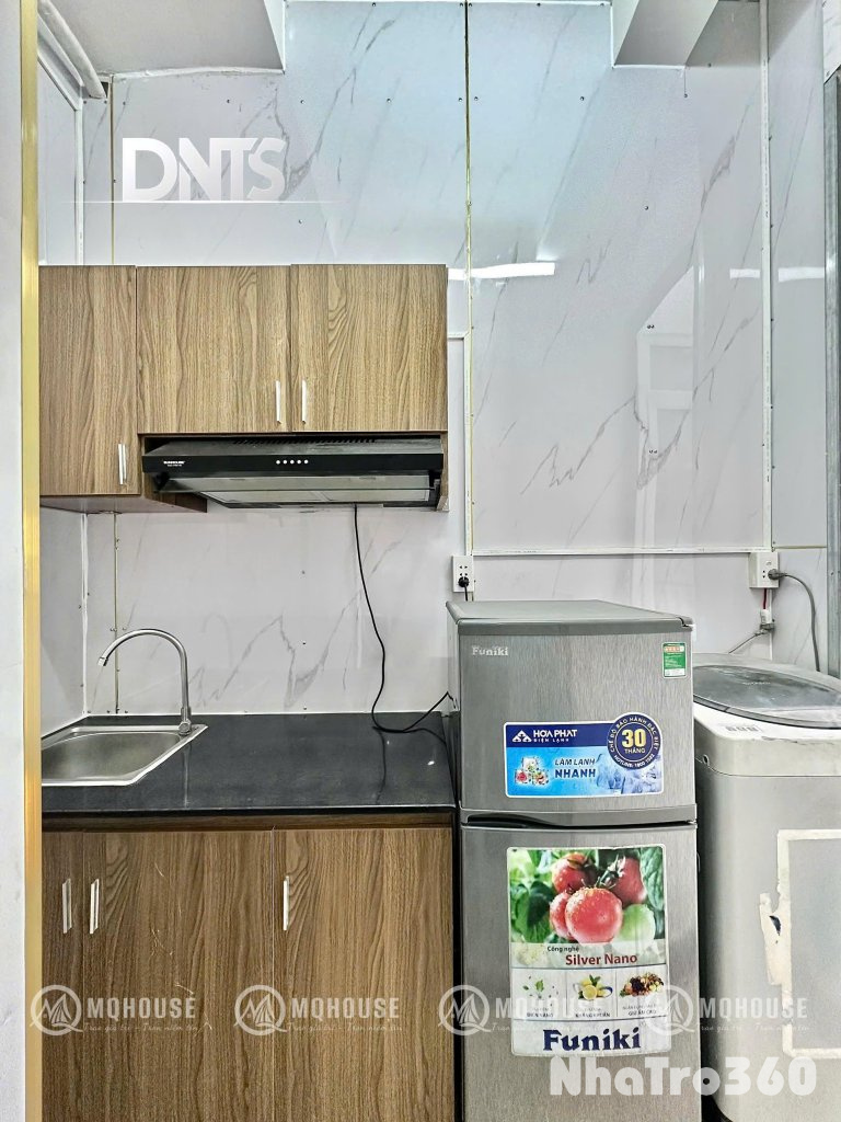 CĂN HỘ BAN CÔNG SẠCH SẼ - MỚI - GIÁ CẢ HỢP LÝ NGAY QUẬN 1, GẦN ĐẠI HỌC UEH, XÃ HỘI NHÂN VĂN