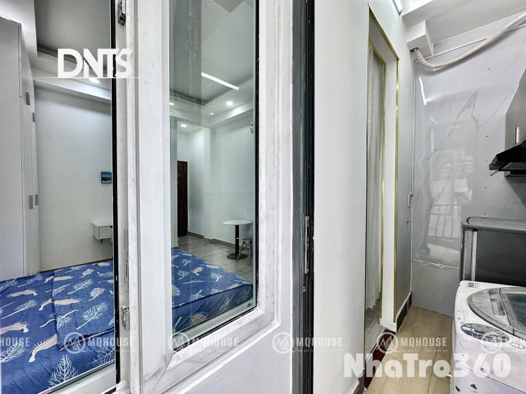 CĂN HỘ BAN CÔNG SẠCH SẼ - MỚI - GIÁ CẢ HỢP LÝ NGAY QUẬN 1, GẦN ĐẠI HỌC UEH, XÃ HỘI NHÂN VĂN