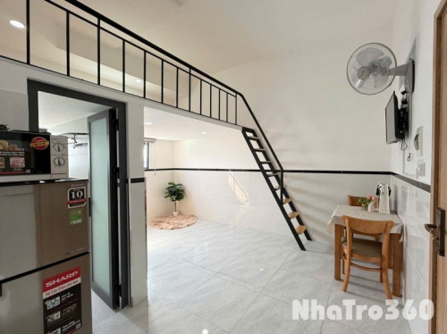 DUPLEX CỬA SỔ, ban công, Fnt, gần Lotte, Tdtu, thoáng, mát, q1,4,8 trong 5p