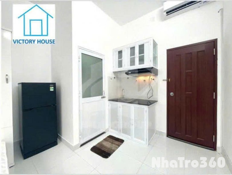 Phòng đầy đủ nội thất cửa sổ trời 191 Cống Quỳnh, Quận 1