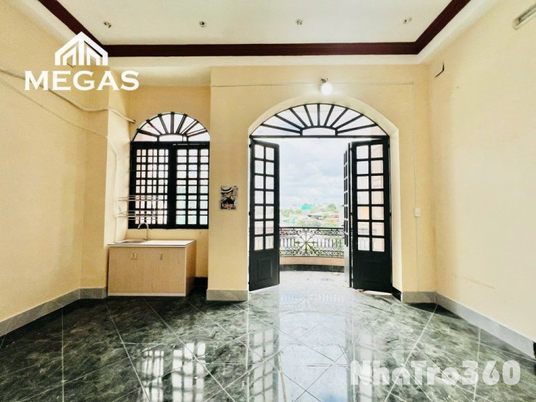 Full nội thất, bancol, cửa sổ, tự do, giá rẻ