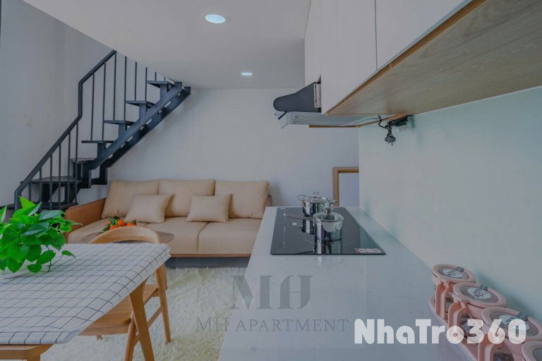 Trung tâm Quận 7 cho thuê Duplex, Stu ban công, cửa sổ, rộng rãi 45m2, nhà thang máy, bảo vệ, hầm xe đầy đủ