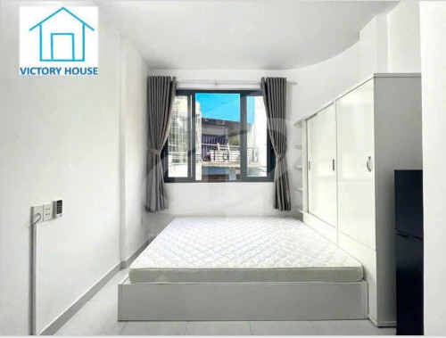 Phòng đầy đủ nội thất cửa sổ trời 191 Cống Quỳnh, Quận 1