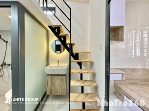 Căn hộ gác + 1 phòng ngủ Tôn Thất Thuyết Quận 4