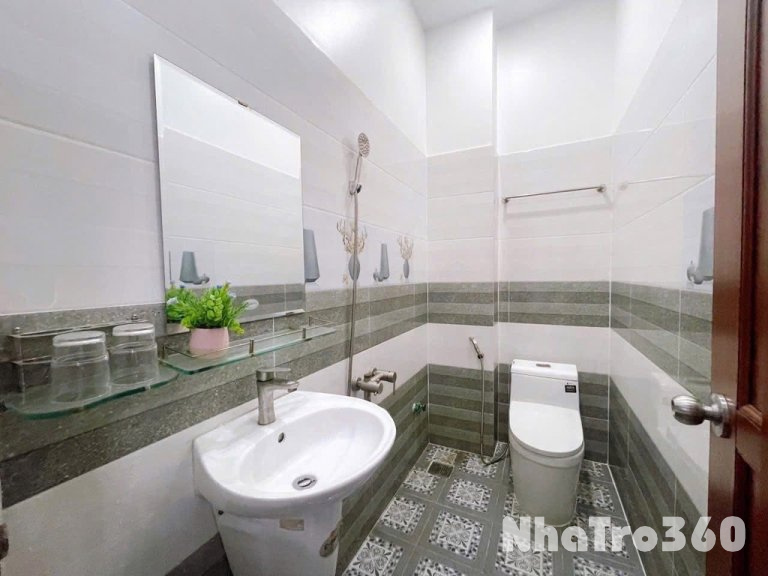 Full nội thất, cửa sổ trời, vân tay, tự do, giá re