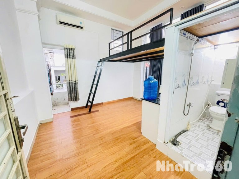 BAN CÔNG THOÁNG MÁT, ở đc 2-3 ng