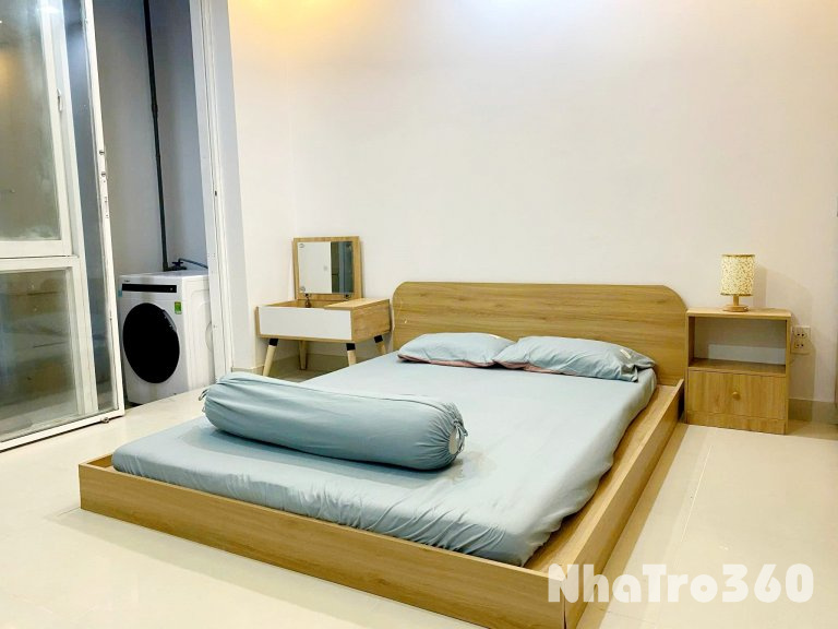 Cho thuê căn hộ studio có ban công/cửa sổ thoáng, full nội thất tại p. Tân Quy q.7 gần Lotte, RMIT, TDTU, SCVivo