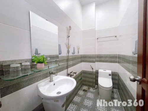 Full nội thất, cửa sổ trời, vân tay, tự do, giá re