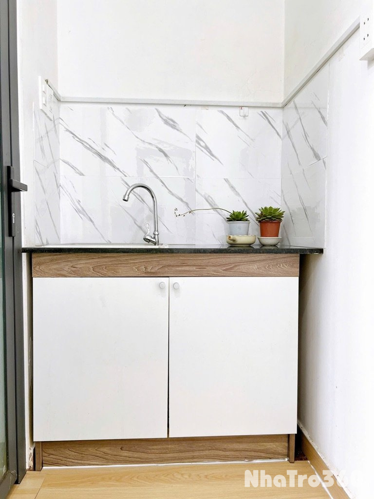 Cho thuê căn hộ cửa sổ Cách Mạng Tháng Tám Quận 10