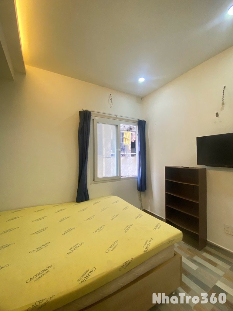 Căn hộ full nội thất cửa sổ Cống Quỳnh Quận 1