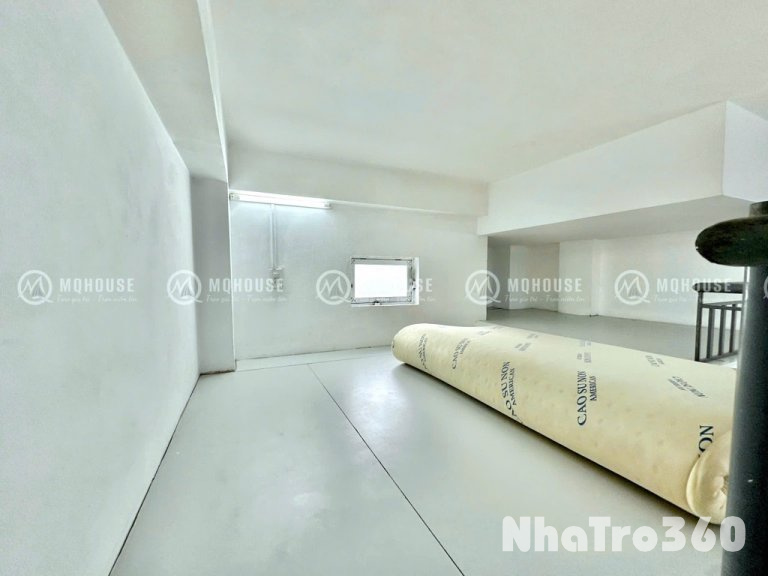 Cho Thuê Căn Hộ Có Gác Cửa Sổ Trời Etown Tân Bình