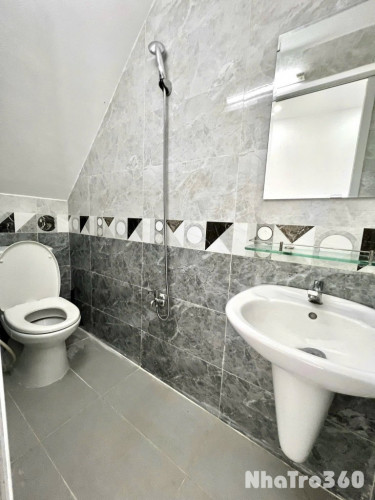 Cho thuê nhà trung tâm Phạm Ngũ Lão, Quận 1 – gần phố Bùi Viện và công viên 23/9