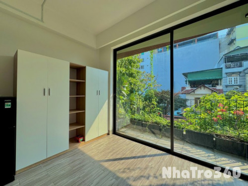 STUDIO MỚI 100% FULL NỘI THẤT BAN CÔNG, CỬA SỔ THOÁNG MÁT, GẦN LOTTE MART, CRESCENT MALL, TDTU, RMIT