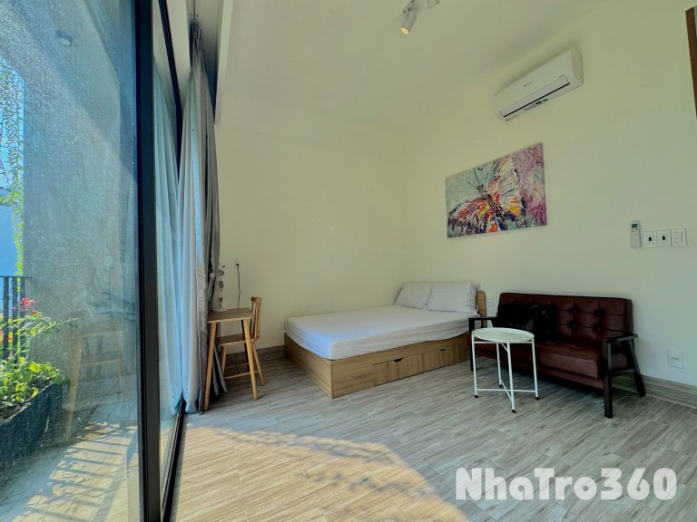 STUDIO MỚI 100% FULL NỘI THẤT BAN CÔNG, CỬA SỔ THOÁNG MÁT, GẦN LOTTE MART, CRESCENT MALL, TDTU, RMIT