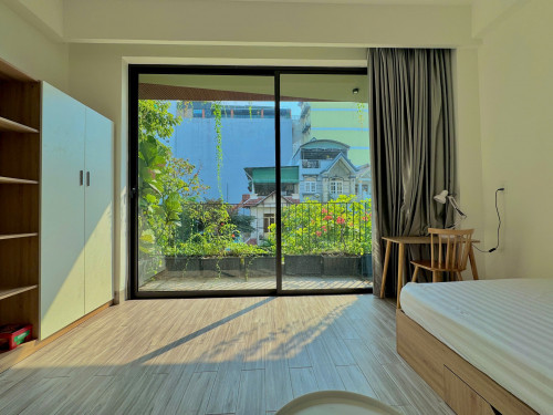 STUDIO MỚI 100% FULL NỘI THẤT BAN CÔNG, CỬA SỔ THOÁNG MÁT, GẦN LOTTE MART, CRESCENT MALL, TDTU, RMIT