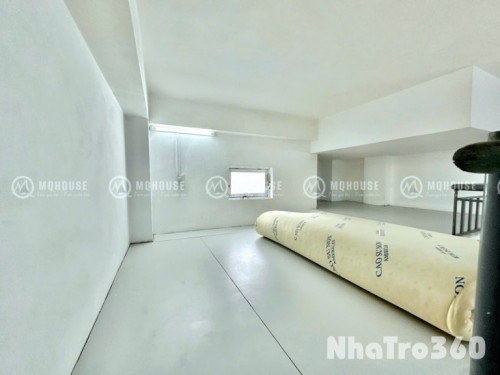 Cho Thuê Căn Hộ Có Gác Cửa Sổ Trời Etown Tân Bình