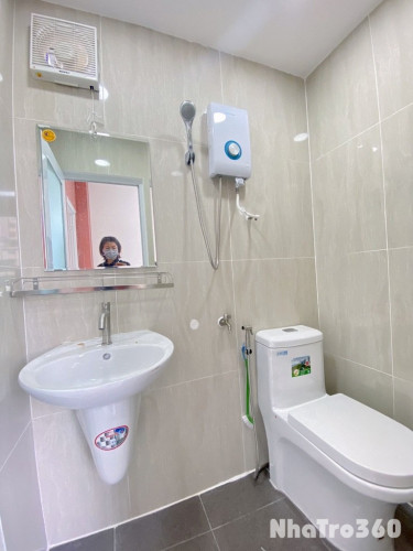 Căn hộ 1PN ban công Q4,cạnh Nguyễn tất thành, Luật