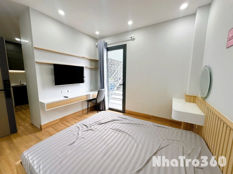 Cho thuê căn hộ Studio Ban công, Máy giặt riêng Q4 gần ĐH Luật, ĐH Nguyễn Tất Thành, chợ 200