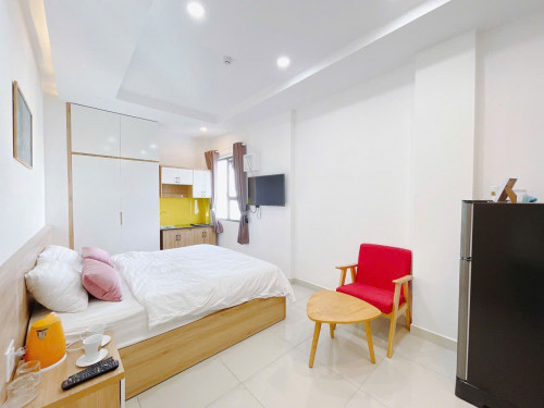 Cho thuê căn hộ Studio Cửa sổ thoáng Q4 gần chợ 200, ĐH Luật, ĐH Nguyễn Tất Thành, cầu Tân Thuận