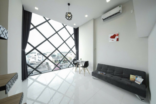 DUPLEX 40M2 FULL NỘI THẤT, CỬA SỔ LỚN, GẦN LOTTE MART, TDTU, RMIT Q1,4,8