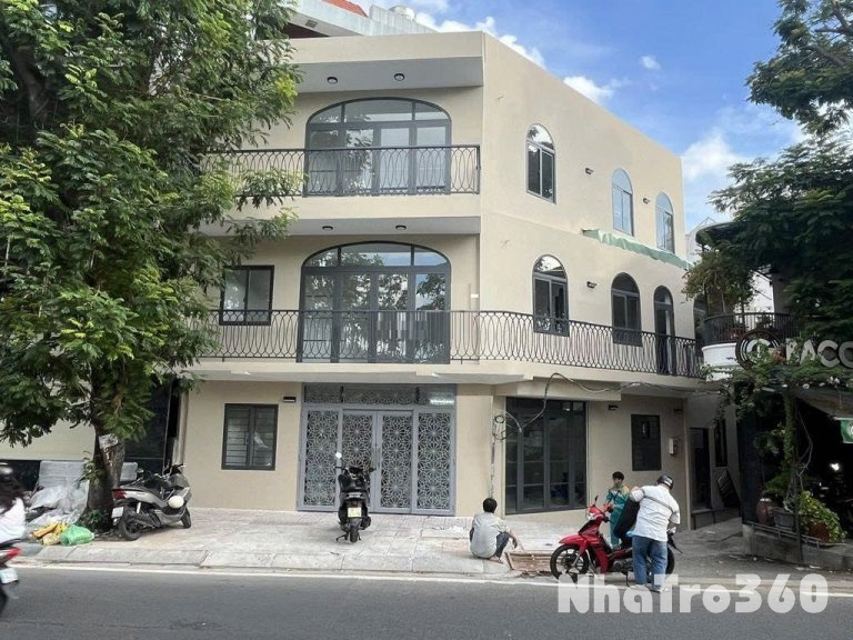 Cho thuê nhà mặt tiền Hoàng Sa, Quận 3 – gần chợ Vườn Chuối và công viên Lê Văn Tám