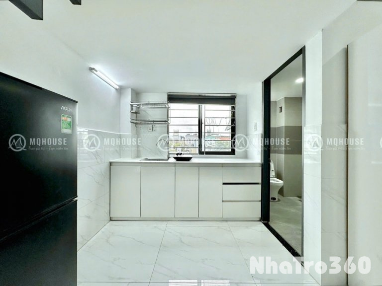 Cho Thuê Căn Hộ Có Gác Cửa Sổ Trời Etown Tân Bình