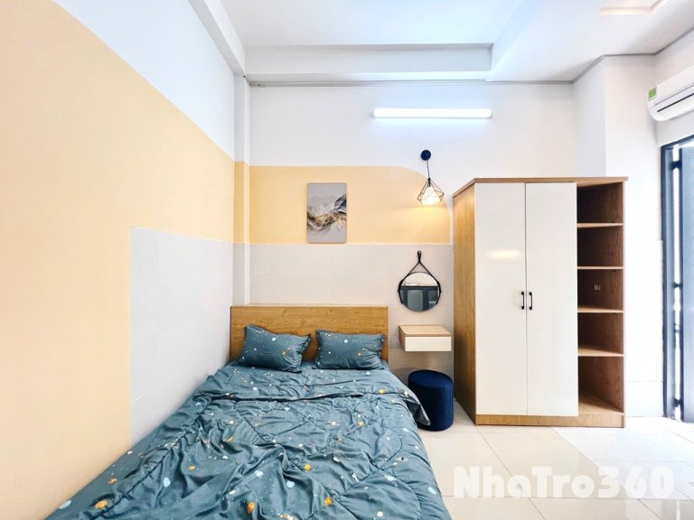 Căn Hộ Studio Giếng Trời Riêng Gian Bếp To Sân Bay