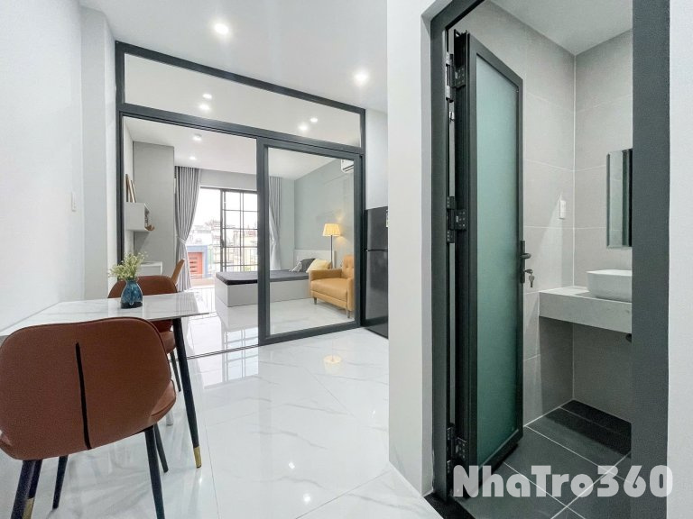 1PN 40M2 FULL NỘI THẤT, CỬA SỔ LỚN, GẦN LOTTE MART, TDTU, RMIT Q1,4,8