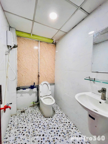 CĂN HỘ GIÁ HỢP LÝ - SẠCH SẼ - TÁCH BẾP RỘNG RÃI NGAY QUẬN 4, CỬA SỔ ĐÓN NẮNG, GẦN ĐẠI HỌC NGUYỄN TẤT THÀNH