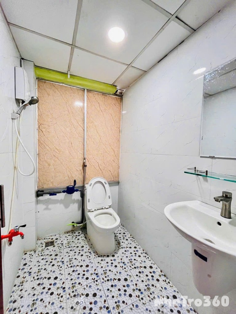 CĂN HỘ GIÁ HỢP LÝ - SẠCH SẼ - TÁCH BẾP RỘNG RÃI NGAY QUẬN 4, CỬA SỔ ĐÓN NẮNG, GẦN ĐẠI HỌC NGUYỄN TẤT THÀNH