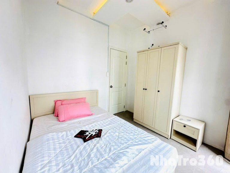 Căn Hộ 2 Phòng Ngủ Có Ban Công, Máy Giặt Riêng