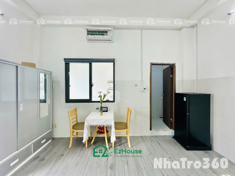 Full nội thất, ban công, tách bếp, tự do